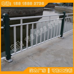 廣州公路人行防護(hù)欄工廠京式護(hù)欄規(guī)格道路隔離柵價(jià)格